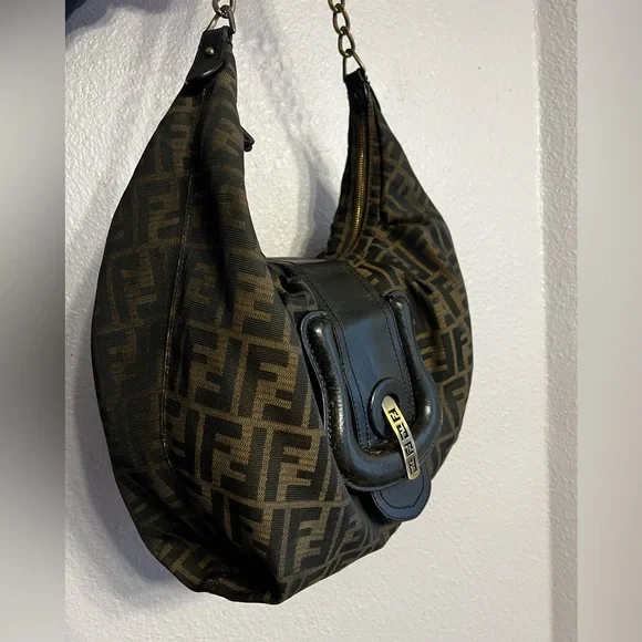 🖤 FENDI Zucca Borsa B Hobo Bag Made In ITALY Authentic! - Picture 6 of 16